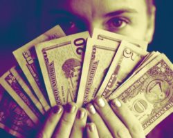 5 Money Spells to Attract Wealth
