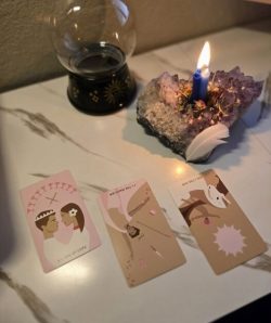 Love psychic card readings with Cosmic